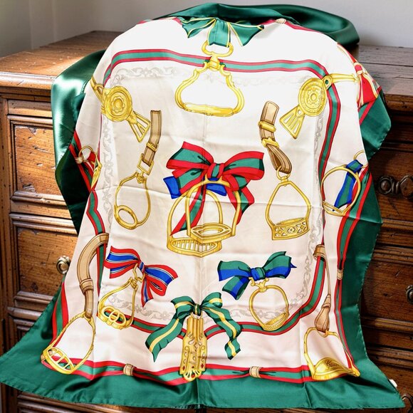 Gucci Accessories - Vintage  Gucci  100% Silk Satin  Scarf 34" Ivery Green Red Bow Italy Made (45)